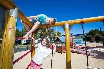 Broadwater Tourist Park Hotel Southport
