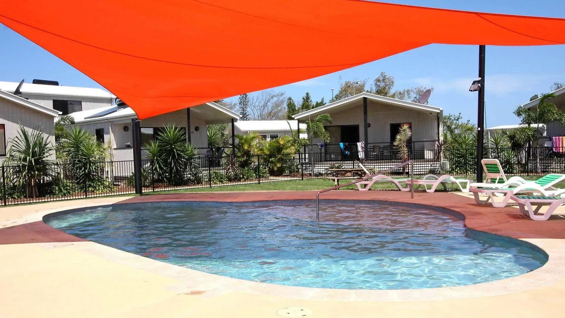 Broadwater Tourist Park Hotel Southport