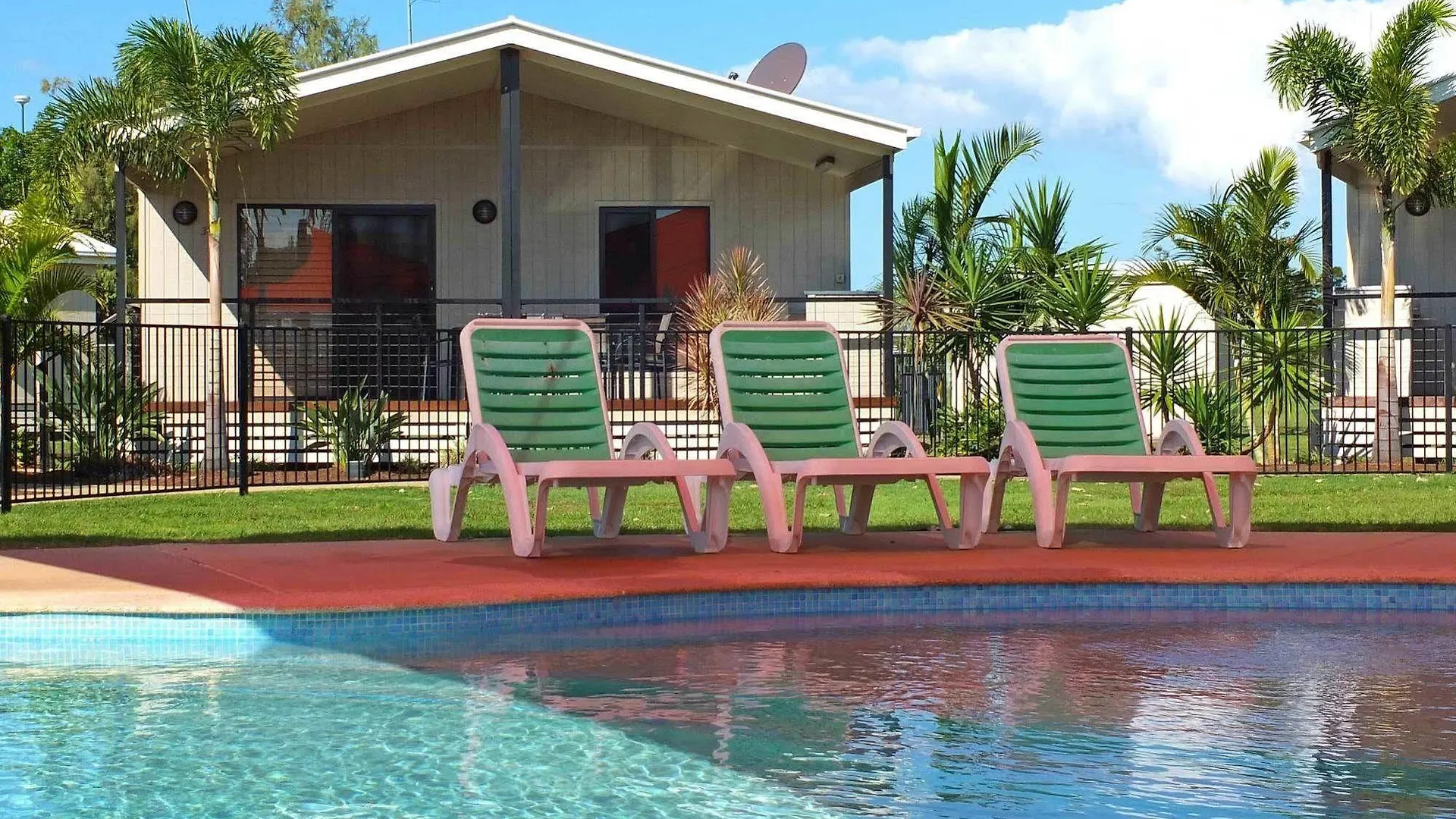 Broadwater Tourist Park Hotel Southport
