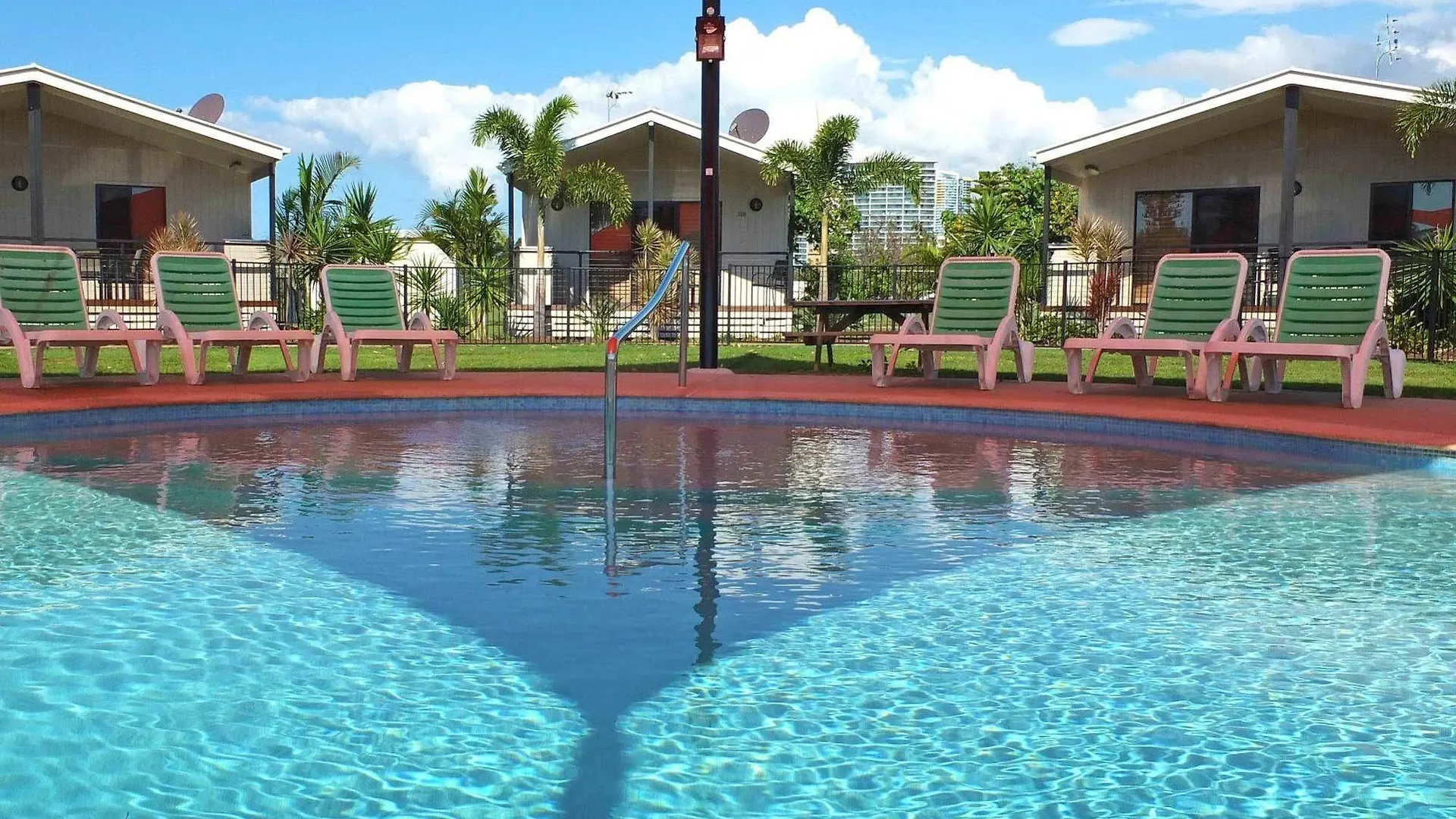 Broadwater Tourist Park Hotel Southport